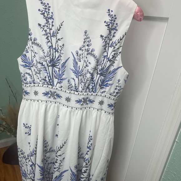 Cupshe Floral Blue dress no size located - Picture 3 of 5